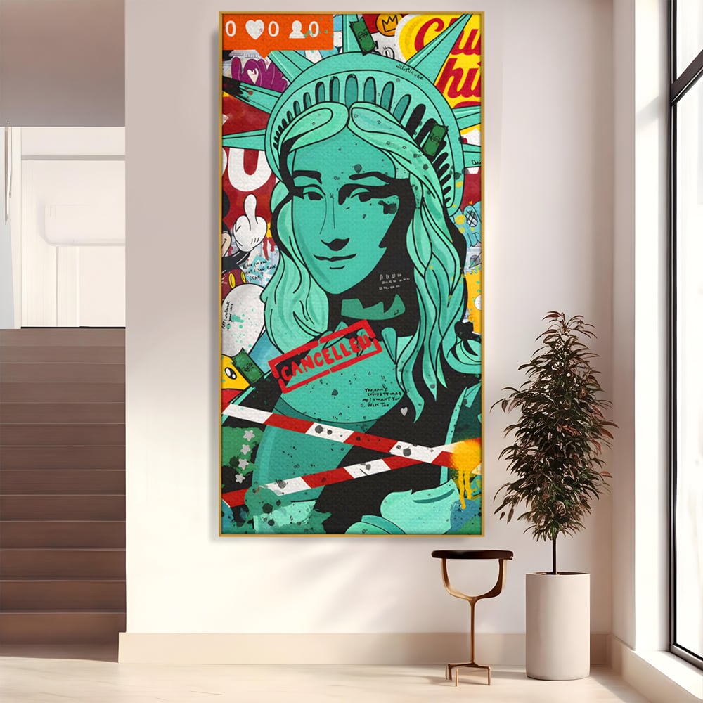 Tablou canvas cu tablou canvas cu statuia libertatii in stil grafitti, in rama de aluminiu auriu